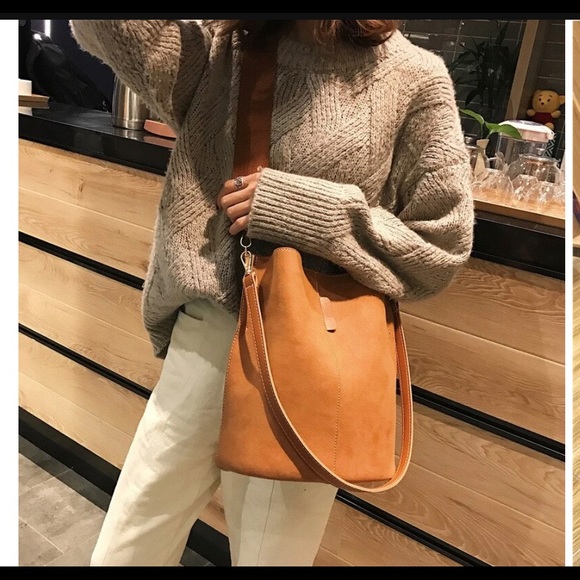 Arianna Bags Handbags - NWOT Arianna Bags.  Brown vegan leather purse 👜